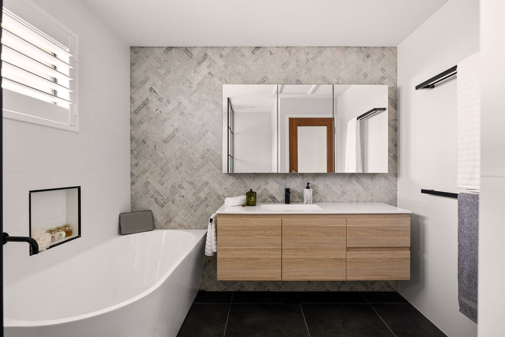 Rénovation salle de bain - Salle de bain différence avec salle d'eau - Habitoria rénovation intérieure Alpes Maritimes